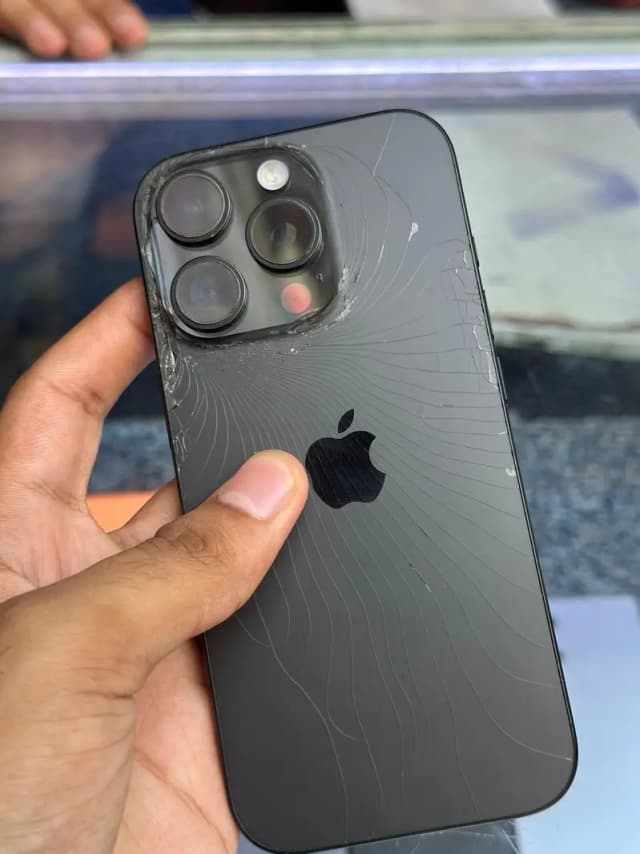Apple iPhone 16 Pro Mdm