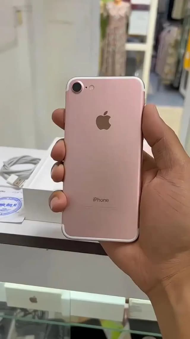 Apple iPhone 7 128 GB my WhatsApp 0301==========1907============466
