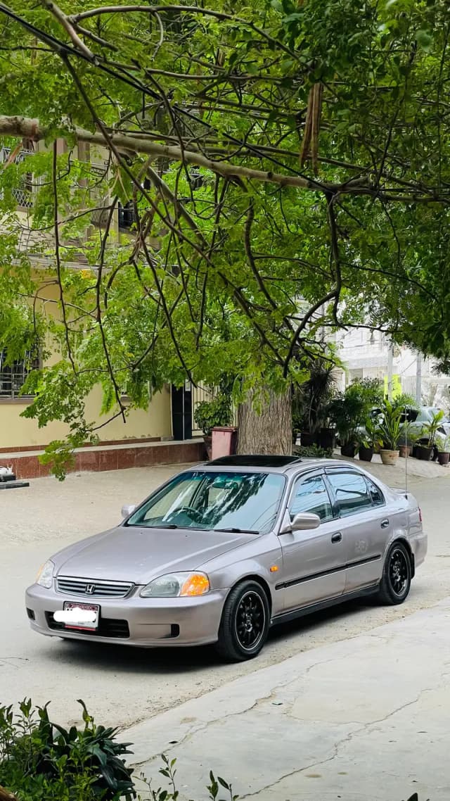 Honda Civic Oriel 2000