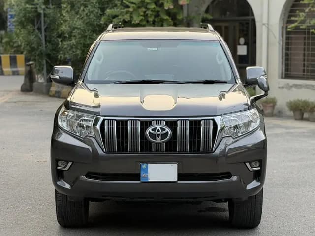 Toyota Prado TX 2011 total genuine paint