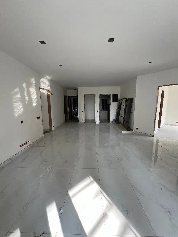 Chance Deal Available, Saima Greens Airport