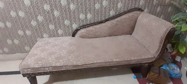 dewan sofa best condition