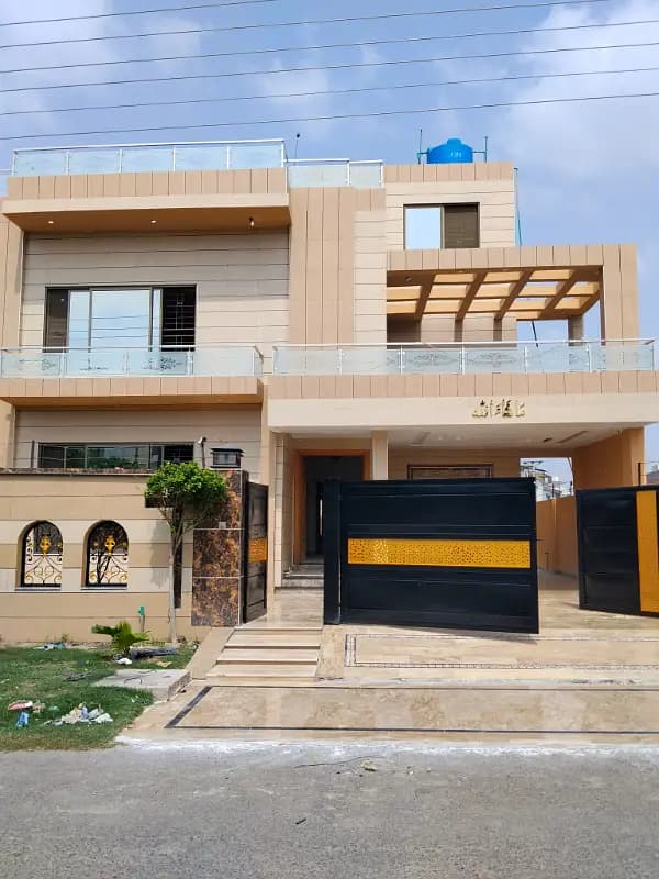 1 kanal single story house available for sale