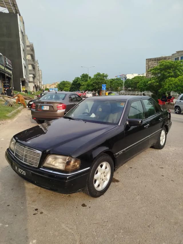 Mercedes C Class 1994 / Mercedes Benz C180 Automatic