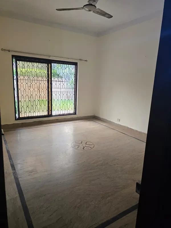 Good Location Lower Portion In Model Town Extension For Rent