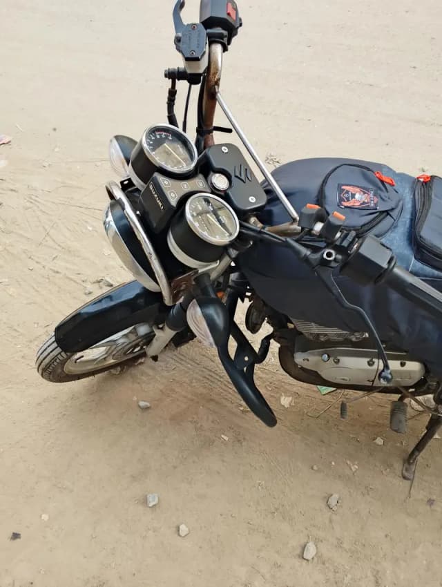 Suzuki 150 gs