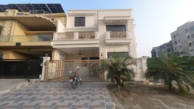 8 Marla Corner ( 30*60 ) Triple Story Luxury House. For Sale Block C 1 MPCHS Multi Gardens B-17 Islamabad.