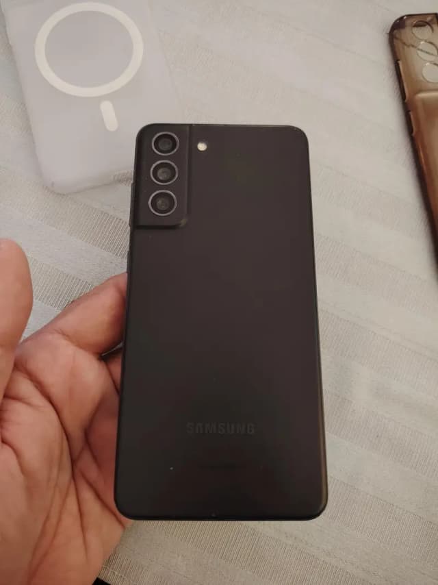 Samsung Mobile S21 FE