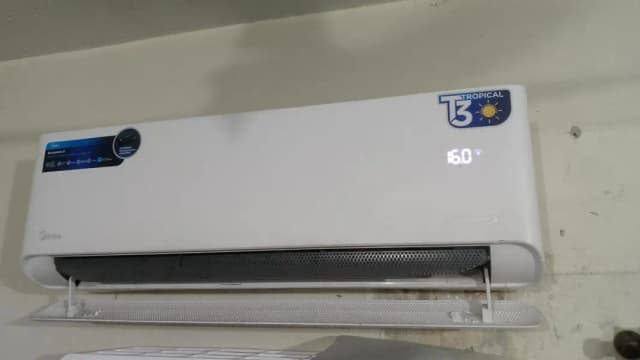 Midea Breezeless E Series - Wall Mounted DC Inverter