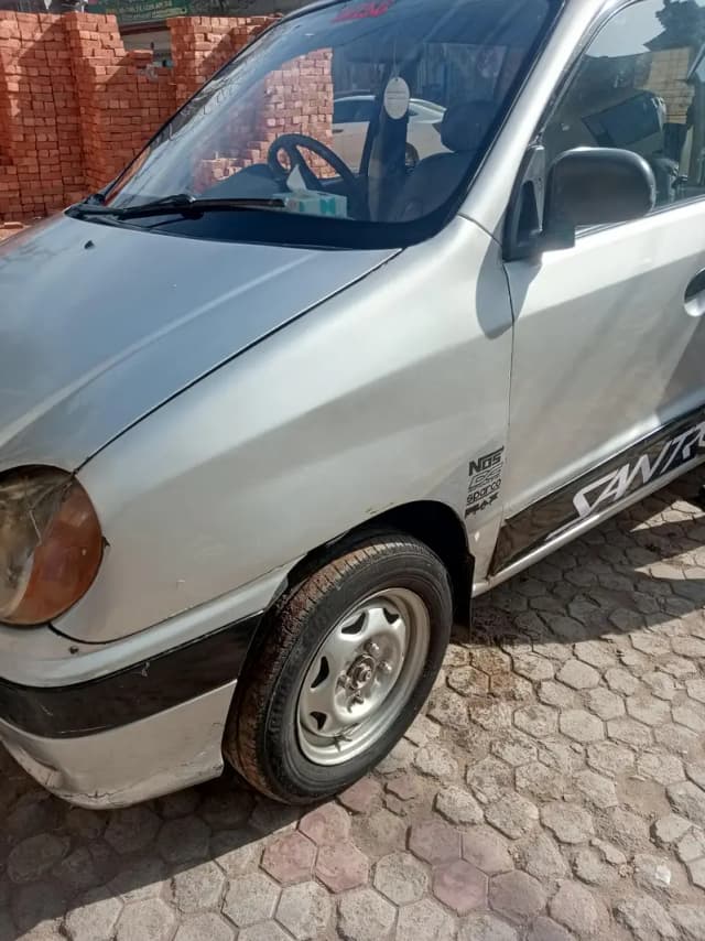Hyundai Santro 2001  Urgent sale