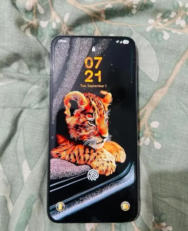 Samsung Mobile S22 5G PUBG 90 FPS with 120 HZ Smooth Clear Display ok
