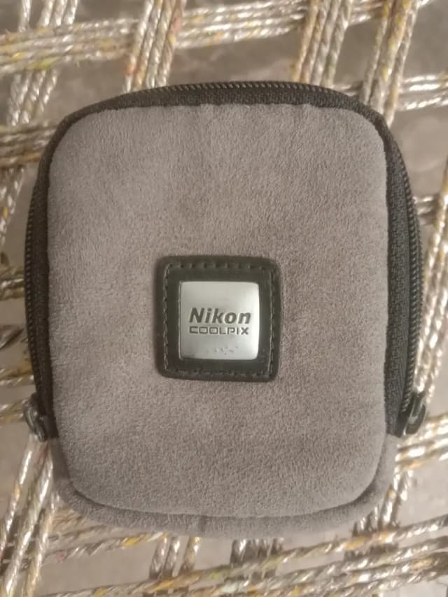 Nikon camera only Pouch urgent for sale
