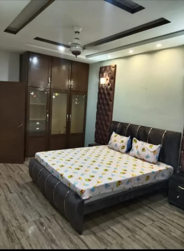 Couple Friendly Family Comfortable Rooms in Lahore