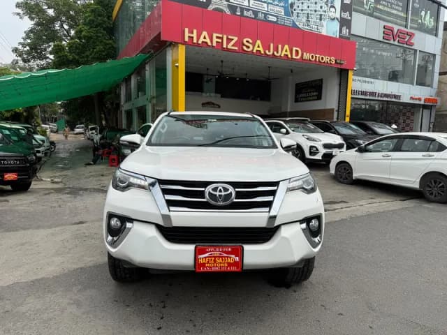 Toyota Fortuner V 2017