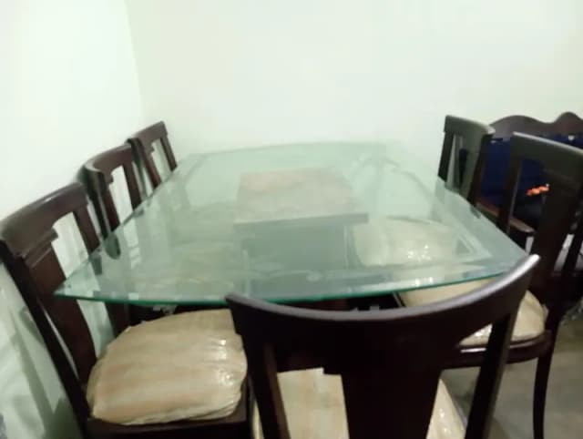 DINING TABLE WITH 6 CHAIRS