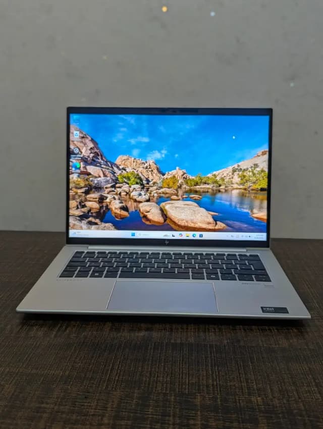 HP Elitebook Ultra 5 Processor 16/512