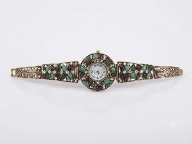 Quartz With Stone watch