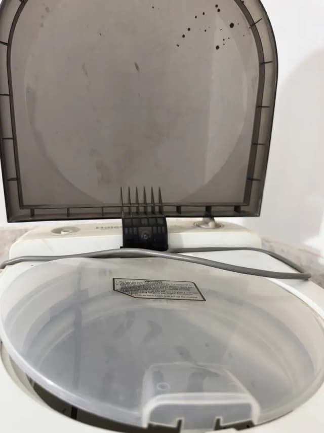 Haier HWS 60-50 Spinner Dryer 6KG – Almost Brand New