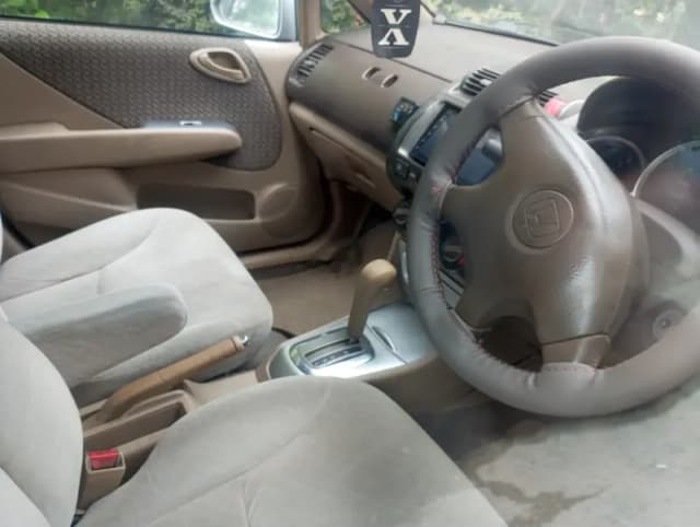 Honda City 2005 A1 condition non accident Bater Corolla