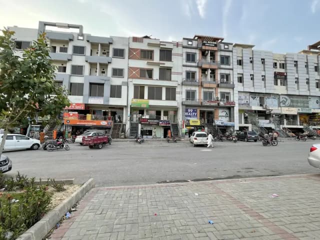 300 Square Feet Shop Ideally Situated In Top City 1 - Block B