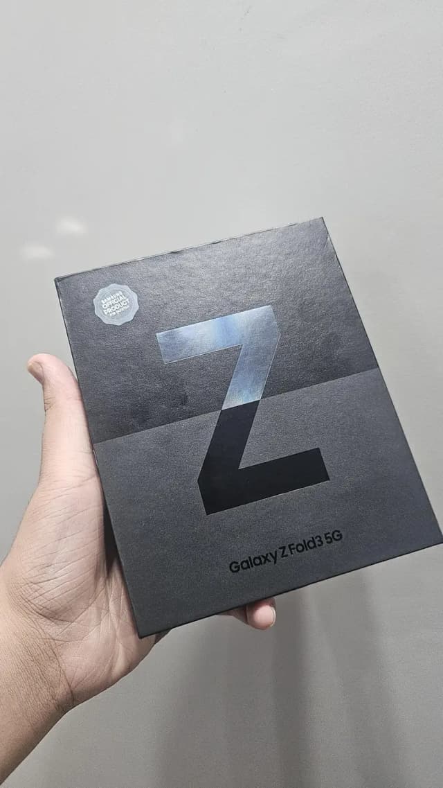 Samsung Galaxy Z Fold 3 – Good Condition