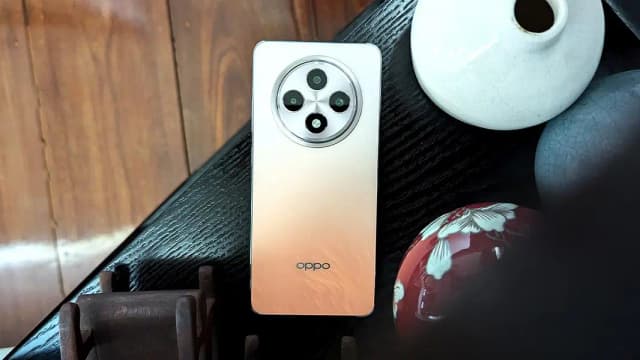 OPPO Reno 16 F