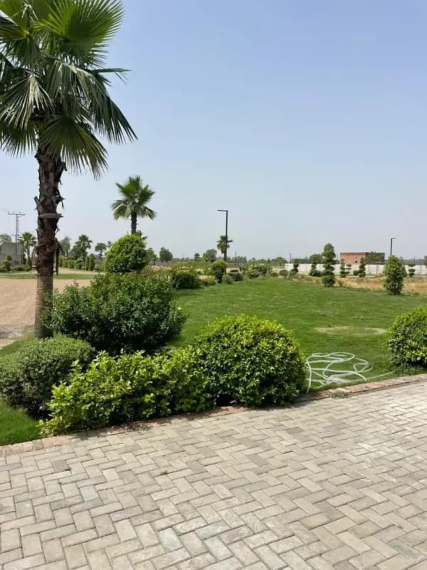 Luxury 6 Kanal Land In Nazeer Farms Barki Road