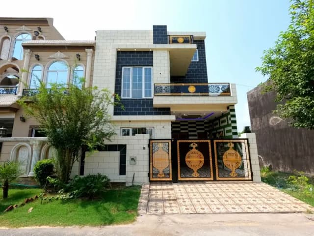 5 Marla Brand New House for Sale in New Lahore City Phase 2 Near Park & Masjid Drickt Approch Bahria town Ring Road only 2 KM Drive
