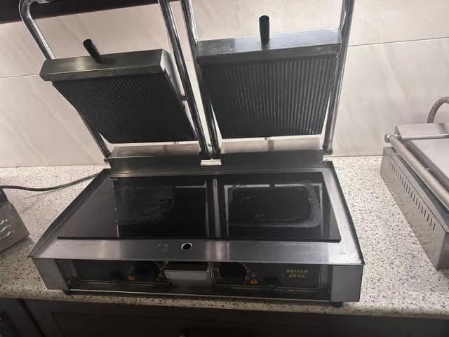 Panini Majestic Panini Grill Sandwich Press 3000W Made in France