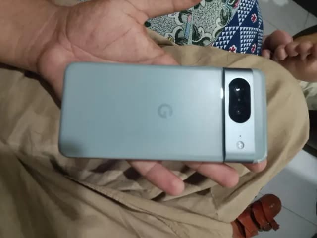 Google Pixel 8
