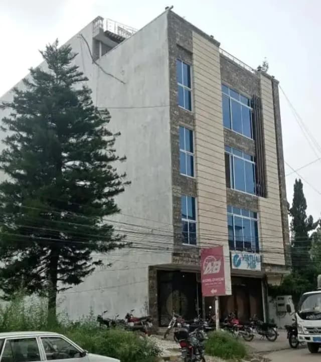 Building Available For Sale With Good Rental Income