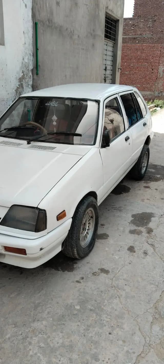 Suzuki Khyber 1990