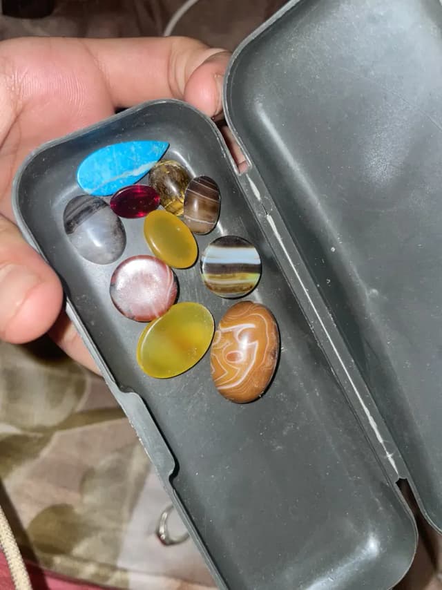 MIX GEMSTONE AQEEQ TIGER ALL IRANI STONES PACK OF 10 at good range