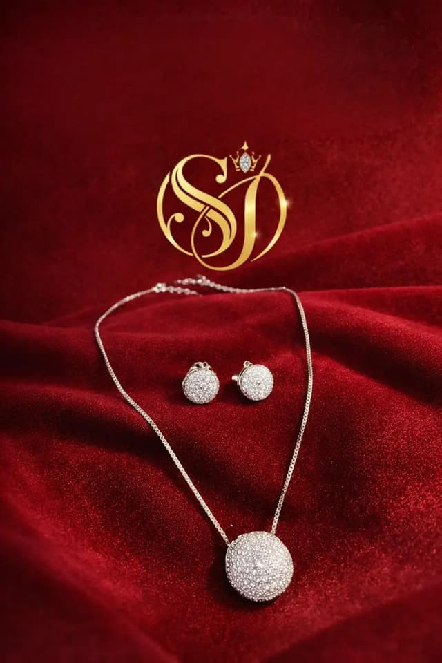 Elegant Silver Round Jewelry Set
