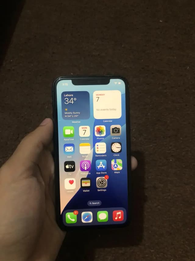 Apple iPhone 11