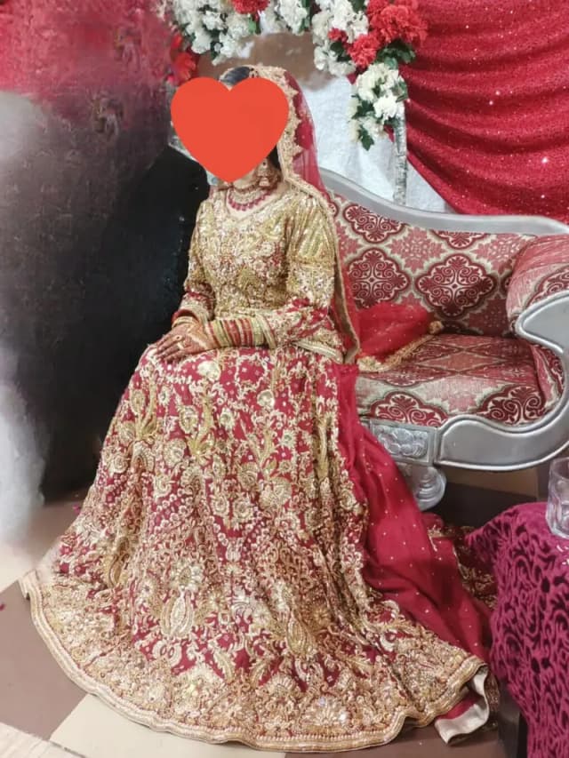 Full hand embroided Bridal Lehnga