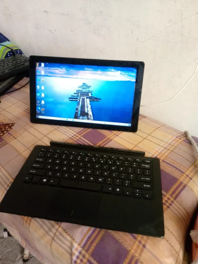 4th Genration 3 in 1 Laptop All ok