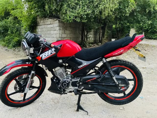 Yamaha YBR-125