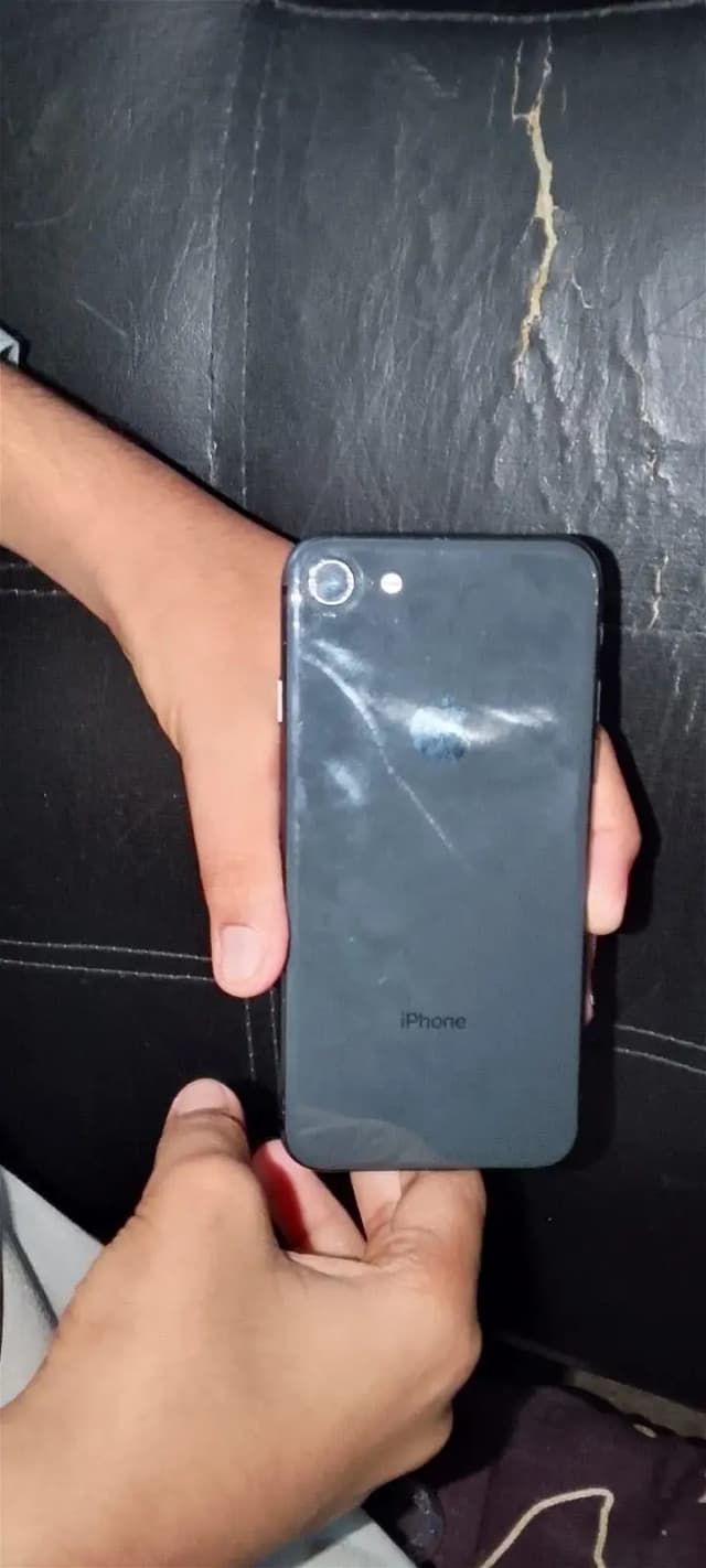 Apple iPhone 8
