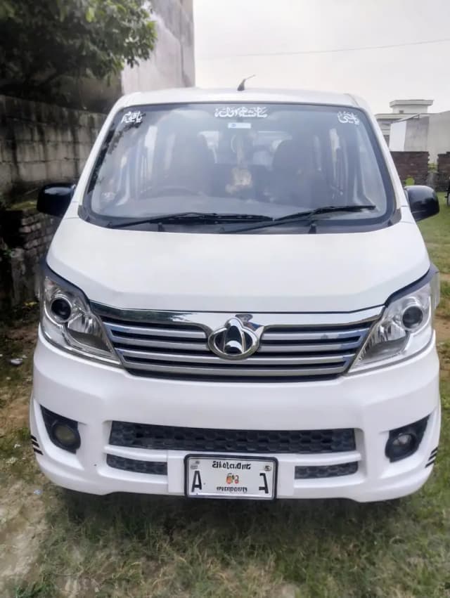 Changan Karvaan base model 2021