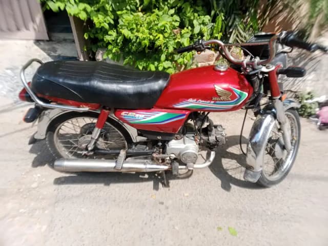 03064046806 is number per Rabta karen