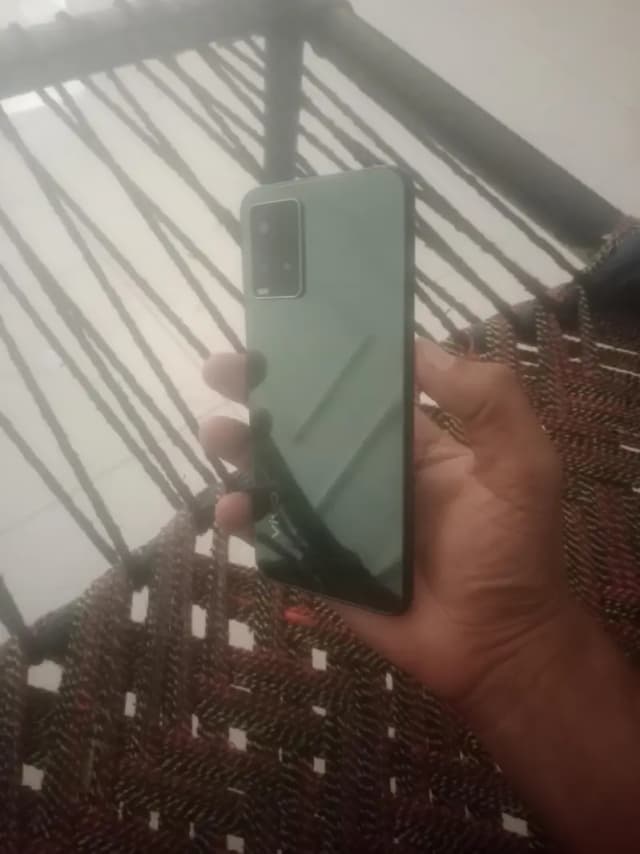 Vivo Y33s