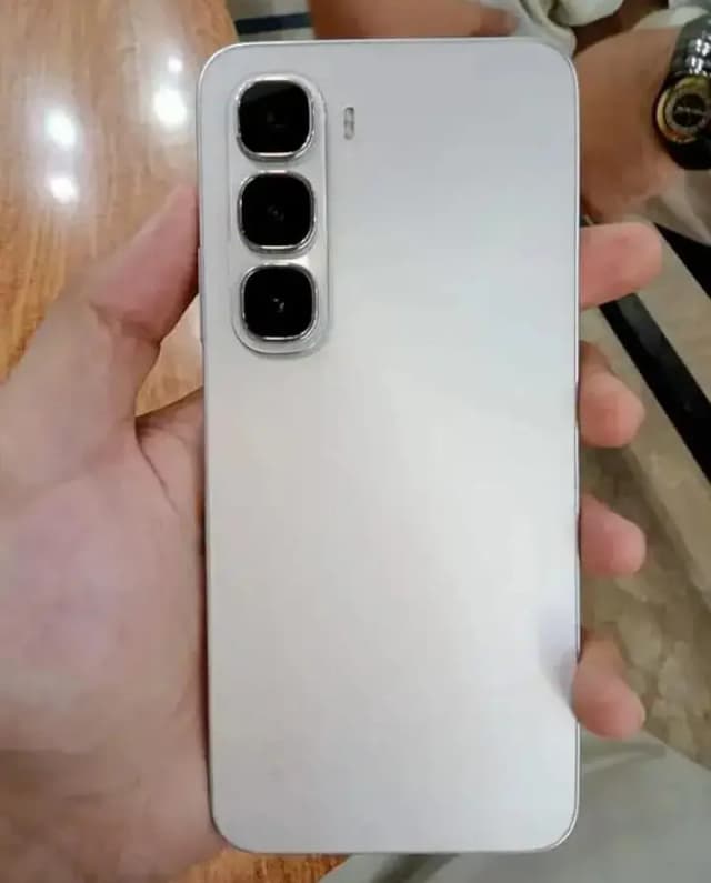 Infinix hot 60i 6/128 PTA approved  read  ad Whatsap 03071114608711