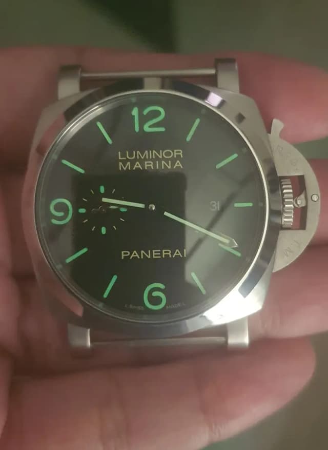AUTOMATIC BRANDED WATCH