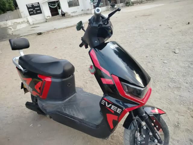 EVE GENZ SCOOTY