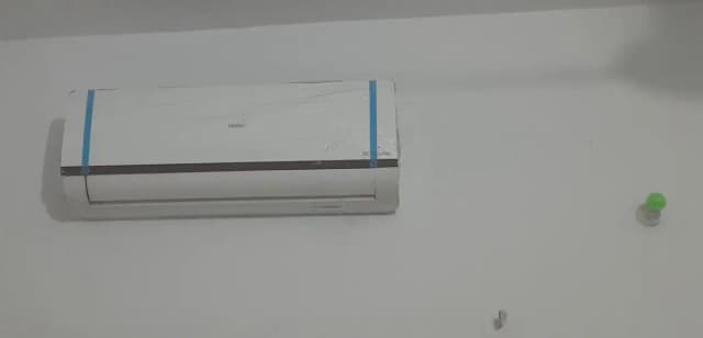 Hair ac 1.5 ton almost new up for sell