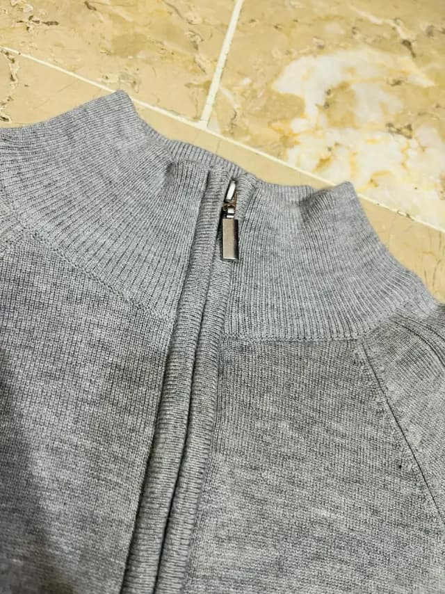 Men's Grey Quarter-Zip Knit Sweater / High-Neck Pullover