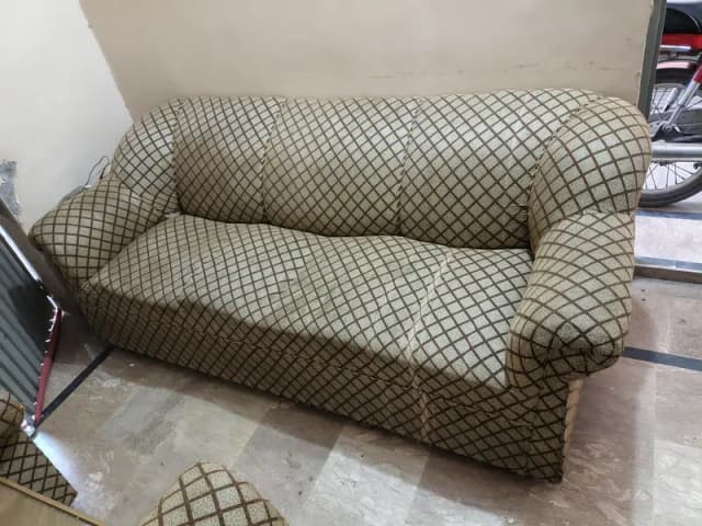 sofa set 3 seater and 2 singal set