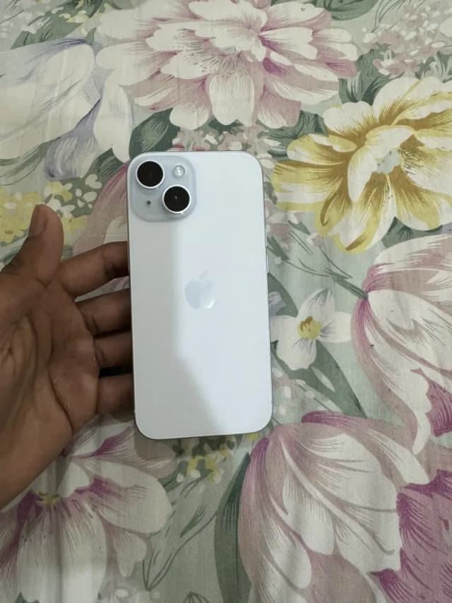 Apple iPhone 15