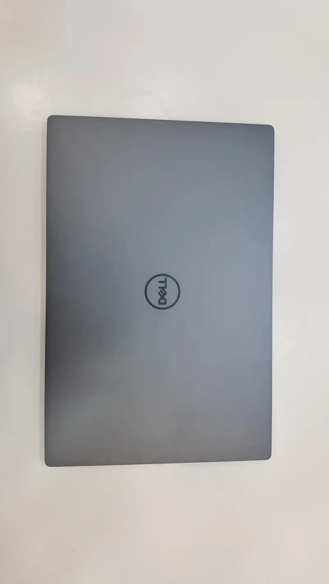Dell XPS 13 9345  XPS 9345 With SNAPGRAGON  32 GB RAM DDR5 1 TB SSD